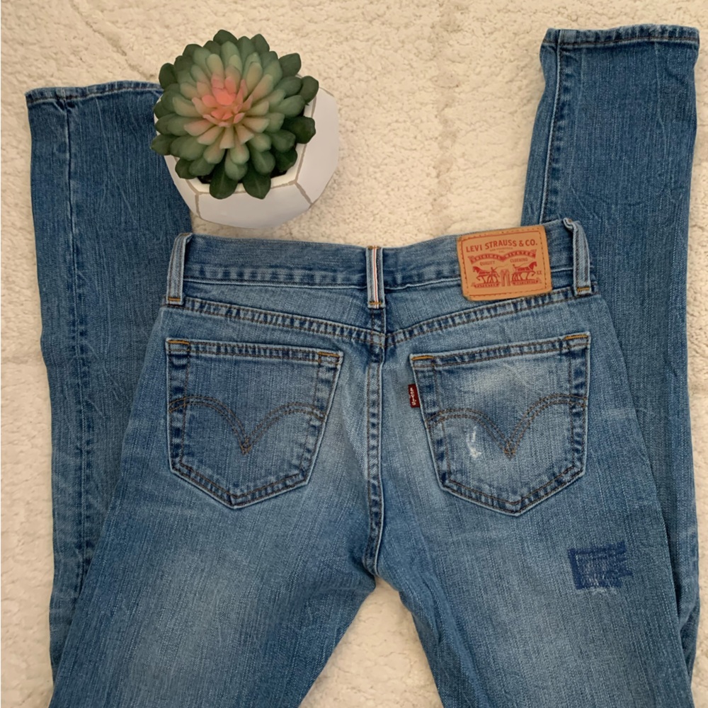 Levi’s boyfriend skinny San Francisco jeans 🤍